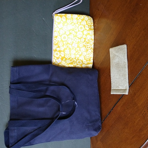 GUC. Three bag assorted bundle. - Picture 2 of 5